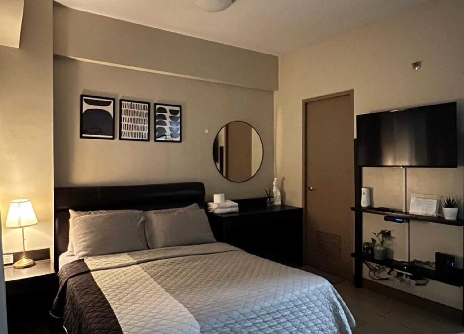 Apartment Cozy Condo Near Airport Manila